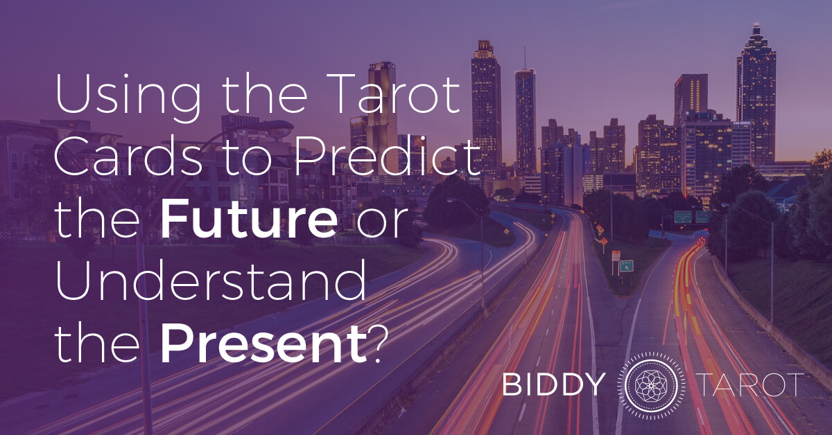 blog-20101104-using-the-tarot-cards-to-predict-the-future-or-understand-the-present